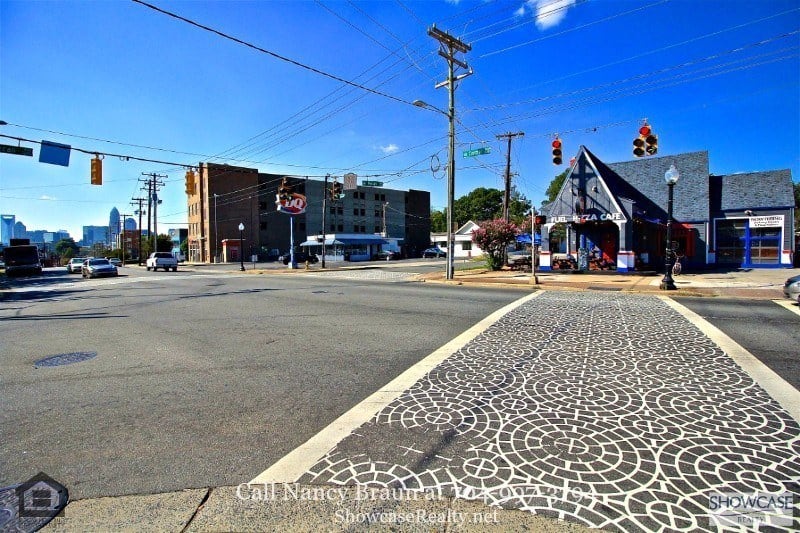 Charlotte NC Homes - This Charlotte home for sale is walking distance to amenities! Charlotte NC Homes for Sale