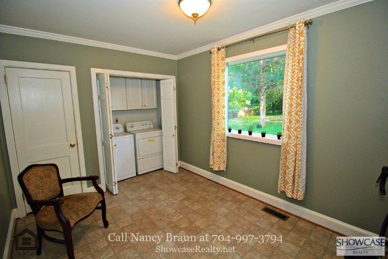 Homes in Charlotte NC - A move-in ready home, you'll surely enjoy living in this Charlotte home rich with personality and character. Charlotte NC Homes