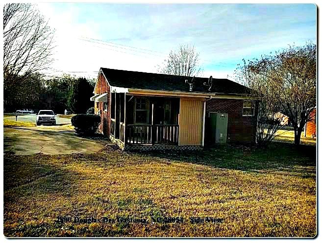 Ranch home for sale in Gastonia NC,2800 Douglas Drive Gastonia NC 28054, Showcase Realty, NC Realtors
