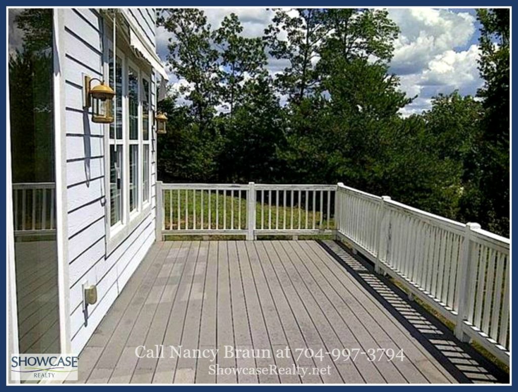 Waterfront Homes in Lancaster SC