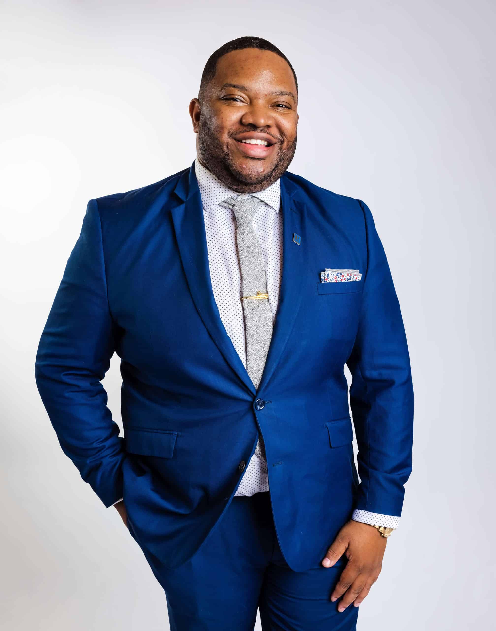 Emil Henderson New Agents,Showcase