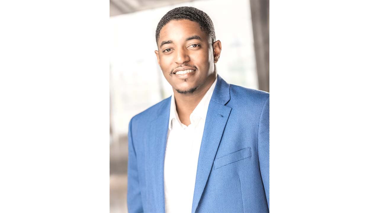 Nicholas Young New Agents,Showcase