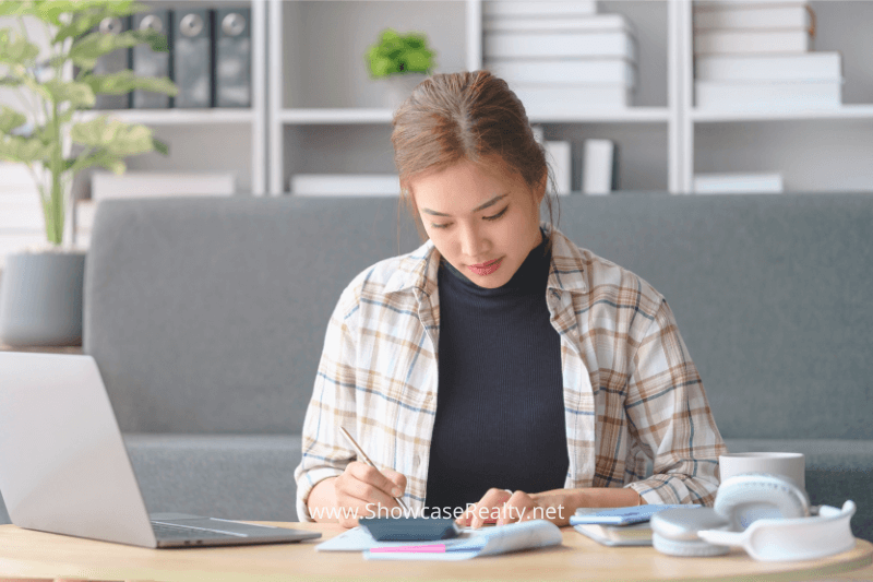 Learn essential tips for documenting your jewelry collection while selling your Charlotte, North Carolina home.