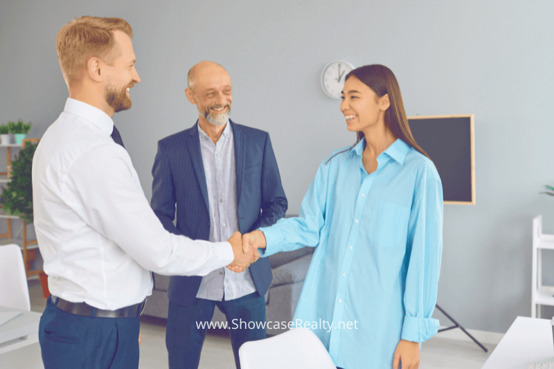 Invest wisely in Charlotte's property market through real estate agents who guide you to top lending options tailored to investment properties.