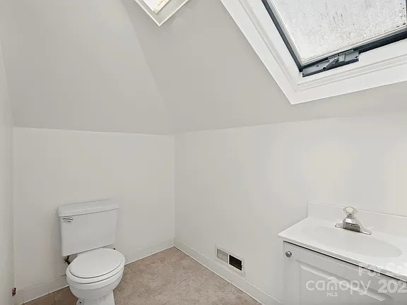 Full bathroom on 2nd level Charlotte,North Carolina,Open House