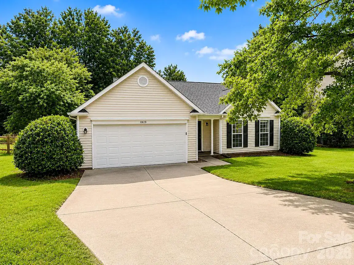 1828 Sugar Hollow Drive, Charlotte, North Carolina 28214 Properties,Charlotte,Showcase Realty